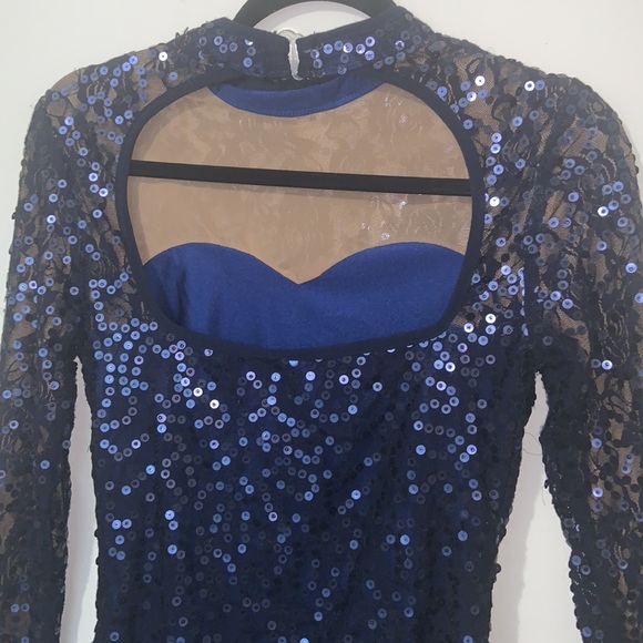 Top - Picture 3 of 4